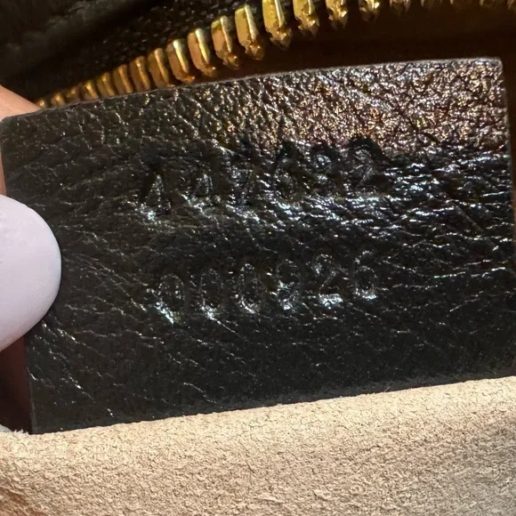 Sold xxx Gucci Marmont GG Supreme Canvas quilted camera bag - Picture 7 of 9